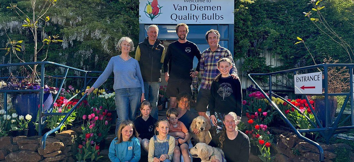 #htmlcaption-1 slide1